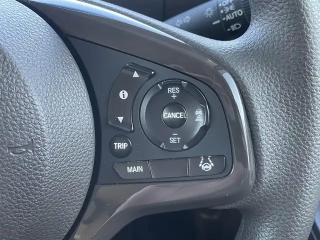 ホンダ Ｎ ＢＯＸ L 静岡県 2022(令4)年 1万km プレミアムサンライトホワイトパール ワンオーナー　/純正ナビ　/・Ｂｌｕｅｔｏｏｔｈ接続　/・ＵＳＢ入力端子　/レーダークルーズコントロール　/片側パワースライドドア　/電動パーキングブレーキ/オートブレーキホールド　/プッシュスタート　/スマートキー　/前席シートヒーター　/ＬＥＤオートライト/オートハイビーム/ビルトインETC/衝突被害軽減ブレーキ/レーンアシスト/横滑り防止装置/純正フロアマット/取扱説明書/保証書