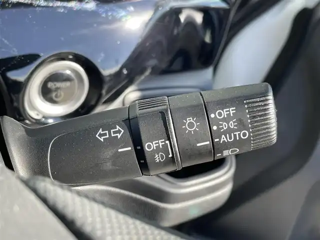 ホンダ フリード ハイブリット モデューロX ホンダセンシング 大阪府 2021(令3)年 3.2万km プラチナホワイトパール 純正ナビ /・フルセグTV BT/USB/DVD /ホンダセンシング /バックカメラ /ETC /両側パワースライドドア /純正フロアマット /ハーフレザーシート /純正15インチAW /LEDヘッド・フォグ /スペアキー/保証書・取説