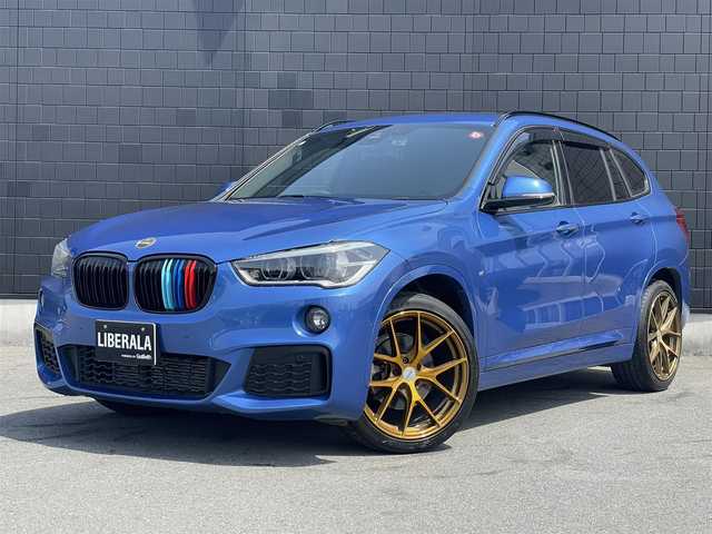 ＢＭＷ Ｘ１ xDrive 18d Mスポーツ 静岡県 2016(平28)年 4.2万km エストリル・ブルー インテリジェントセーフティ/・衝突警告/・歩行者警告/・車線逸脱警告/クルーズコントロール/コーナーセンサー/ヒルディセントコントロール/プッシュスタート/アイドリングストップ/MTモード付きAT/純正ナビ/バックカメラ/ETC/ドライブレコーダー CSD-560FH/パワーバックドア/ルーフレール/LEDヘッドライト/オートライト/ドアバイザー/19インチ社外アルミホイール/純正アルミホイール付きスタッドレスタイヤ４本車載