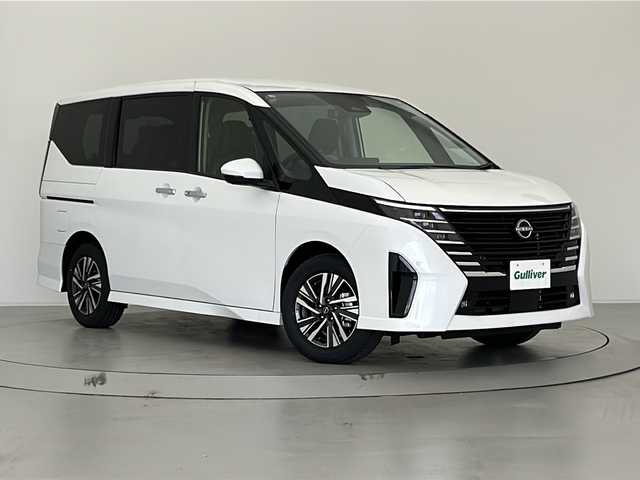 日産 セレナ e－パワー ハイウェイスター V 宮城県 2025(令7)年 0.1万km未満 プリズムホワイト 登録済未使用車/e-POWER　ハイウエイスターV/NissanConnectナビゲーションシステム（地デジ内蔵）/純正12インチアドバンスドドライブアシストディスプレイ/両側パワースライドドア/アダプティブLEDヘッドライトシステム/インテリジェント アラウンドビューモニター/インテリジェント ルームミラー/ブラインドスポットモニター/e-pedal/ワイヤレス充電器/6スピーカー/ビルトインETC2.0ユニット/ドライブレコーダー（前後セット）/プロパイロット（ナビリンク機能付）/ヘッドランプ オートレベライザー/アダプティブLEDヘッドライトシステム/インテリジェント ルームミラー/プロパイロット（ナビリンク機能付）/プロパイロット緊急停止支援システム（SOSコール機能付）+SOSコール（488400円/AUTOホールド/ETC/スマートキーX２