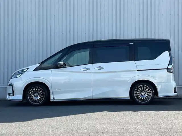 日産 セレナ オーテック スポーツスペック 神奈川県 2020(令2)年 2.6万km ブリリアントホワイトパール 2トーン 純正ナビ(10インチ)/フリップダウンモニター　/両側パワースライドドア　/プロパイロット　/オートエアコン　/ＥＴＣ　/ドラレコ　/アラウンドビューモニター　/バックカメラ/純正アルミホイール　　/オーテック専用エアロ/ＬＥＤオートヘッドライト/ハイビームアシスト