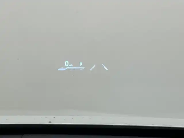 トヨタ カムリ WSレザーパッケージ 兵庫県 2019(平31)年 13万km アティチュードブラックマイカ/プラチナホワイトパールマイカ 純正SDナビ/（CD/DVD/SD/Bluetooth/フルセグTV）/バックカメラ/コーナーセンサー（前後）/アダクティブクルーズコントロール/レーンディパーチャーアラート/プリクラッシュセーフティー/ヘッドアップディスプレイ/横滑り防止装置/盗難防止装置/カーテンエアバッグ/MTモード付AT/レザーシート/パワーシート（D/N席）/シートヒーター（D/N席）/パドルシフト/LEDヘッドライト/LEDフォグランプ/オートライト/オートマチックハイビーム/ビルトインETC2.0/TVキット/AC100Vコンセント/純正18インチアルミホイール/純正フロアマット/スマートキー/スペアキー1本