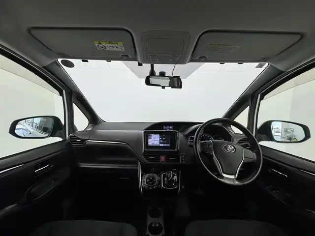 トヨタ エスクァイア ハイブリッド Xi 愛知県 2015(平27)年 8万km シルバーM 純正ナビ/（フルセグ／ＢＴ／ＣＤ／ＤＶＤ）/バックカメラ/後席モニター/両側パワースライドドア/前席シートヒーター/サンバイザー/横滑り防止装置/純正ＡＷ/ドライブレコーダー/ＥＴＣ/オートライト
