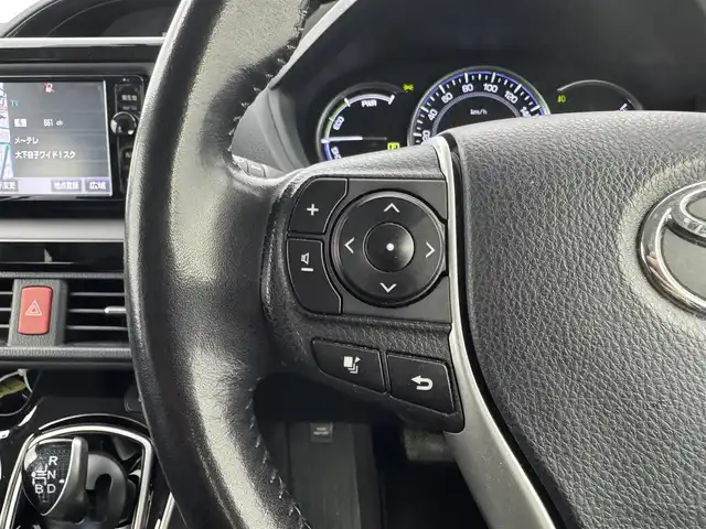 トヨタ エスクァイア ハイブリッド Xi 愛知県 2015(平27)年 8万km シルバーM 純正ナビ/（フルセグ／ＢＴ／ＣＤ／ＤＶＤ）/バックカメラ/後席モニター/両側パワースライドドア/前席シートヒーター/サンバイザー/横滑り防止装置/純正ＡＷ/ドライブレコーダー/ＥＴＣ/オートライト