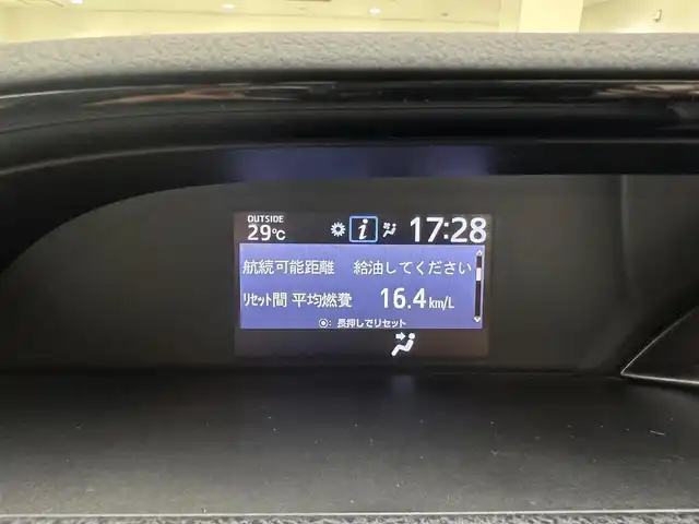 トヨタ エスクァイア ハイブリッド Xi 兵庫県 2015(平27)年 8万km シルバーM 純正ナビ(CD/DVD/SD/Bluetooth/フルセグTV)/バックカメラ/両側パワースライドドア/シートヒーター/フリップダウンモニター/純正フロアマット/LEDヘッドライト/オートライト/ドライブレコーダー/ビルトインETC/スマートキー/プッシュスタート