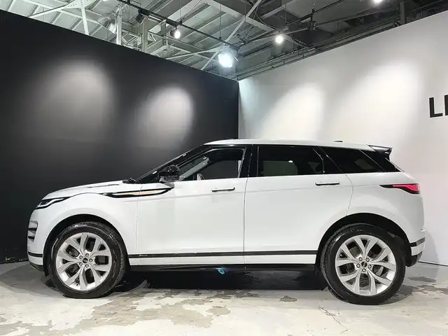 ランドローバー レンジローバーイヴォーク Rダイナミック S 道央・札幌 2019(令1)年 2.8万km ユーロンホワイト アダプティブクルーズコントロール/360°サラウンドカメラ/ユーカリテキスタイルULTRAFABRICSシート/シートヒーター/10ウェイマニュアルフロントシート/マトリックスLEDヘッドライト/オートライト/エマージェンシーブレーキ/ドライバーコンディションモニター/クリアサイトインテリアリアビューカメラ/ブラインドスポットアシスト/ＨＵＤ/キーレスエントリー/レインセンサー/ハンズフリーパワーテールゲート/・保証書、取扱説明書(有)/・スペアキー×1/・冬タイヤ有