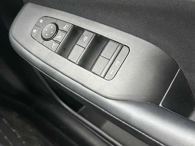 日産 ノート X 茨城県 2022(令4)年 2.3万km カーマインレッド 純正ナビ /純正AW /ブラインドスポットモニター /ETC /ドライブレコ―ダー /スマートキー /ABS /デジタルインナーミラー /コーナーセンサー /シートヒーター /ステアリングヒーター /ステアリングリモコン