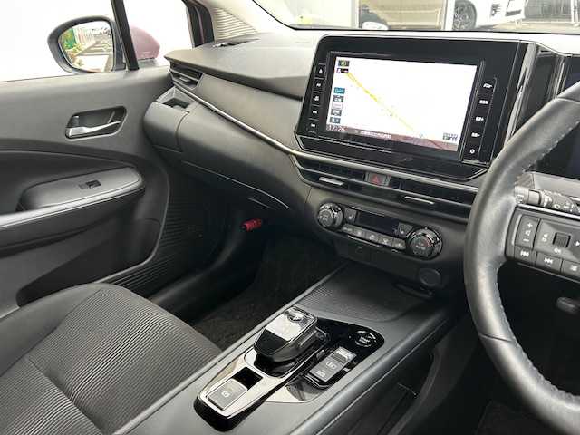 日産 ノート X 茨城県 2022(令4)年 2.3万km カーマインレッド 純正ナビ /純正AW /ブラインドスポットモニター /ETC /ドライブレコ―ダー /スマートキー /ABS /デジタルインナーミラー /コーナーセンサー /シートヒーター /ステアリングヒーター /ステアリングリモコン