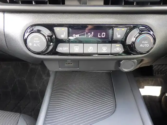 日産 ノート X 千葉県 2022(令4)年 2.3万km ピンク エマージェンシーブレーキ/9インチ純正メモリーナビ/地デジTV/【CD再生機能　Bluetooth接続】/ドライブレコーダー（DH5-D）/革巻きステアリング/ステアリングヒーター/ステアリングスイッチ/LEDヘッドライト/フォグライト/ウインカーミラー/コーナーセンサー/サイド/カーテンエアバッグ/インテリジェントキー