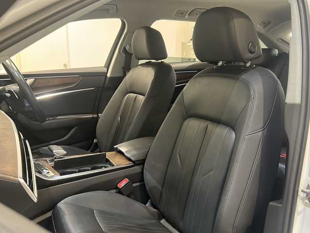 アウディ Ａ６ アバント 40TDIクワトロ 新潟県 2020(令2)年 4.4万km グレイシアホワイトメタリック メモリー機能付パワーシート（D席）/パワーシート（N席）/シートヒーター（D席・N席）/MMIナビゲーション/バーチャルコックピット/TV/FM/AM/Bluetooth/アンビエントライティング/全周囲カメラ/クルーズコントロール/アウディアクティブレーンアシスト/パーキングエイド/トランクリッドオープナー /アイドリングストップ/純正ナビ/プッシュスタート/ETC2.0/４WD/USB入力端子