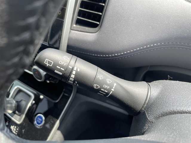 日産 セレナ e－パワー ハイウェイスター V 東京都 2020(令2)年 2.3万km ダイヤモンドブラック 純正10インチナビ/アラウンドビューモニター/フルセグ/ビルトインETC/ドライブレコーダー/両側パワースライドドア/エマージェンシーブレーキ/ブラインドスポットモニター/コーナーセンサー/クルーズコントロール/LEDヘッドライト/オートライト/純正15インチAW