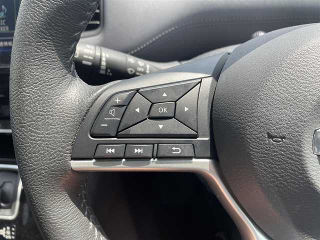 日産 セレナ e－パワー ハイウェイスター V 東京都 2020(令2)年 2.3万km ダイヤモンドブラック 純正10インチナビ/アラウンドビューモニター/フルセグ/ビルトインETC/ドライブレコーダー/両側パワースライドドア/エマージェンシーブレーキ/ブラインドスポットモニター/コーナーセンサー/クルーズコントロール/LEDヘッドライト/オートライト/純正15インチAW