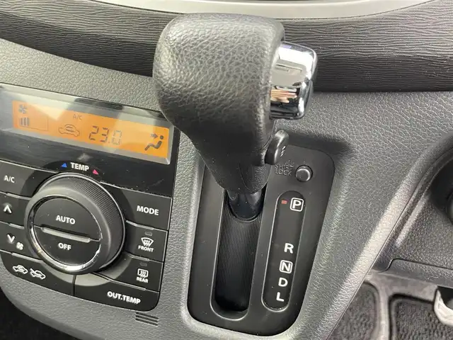 スズキ ワゴンＲ 20周年記念車 富山県 2014(平26)年 1.2万km パールホワイト 社外ナビ（AM/FM/DVD/ワンセグ）/D席シートヒーター/衝突被害軽減システム/横滑り防止装置/アイドリングストップ/オートキセノンライト/純正アルミホイール/社外フロアマット/革巻きステアリング/ステアリングスイッチ/スマートキー/スペアキー