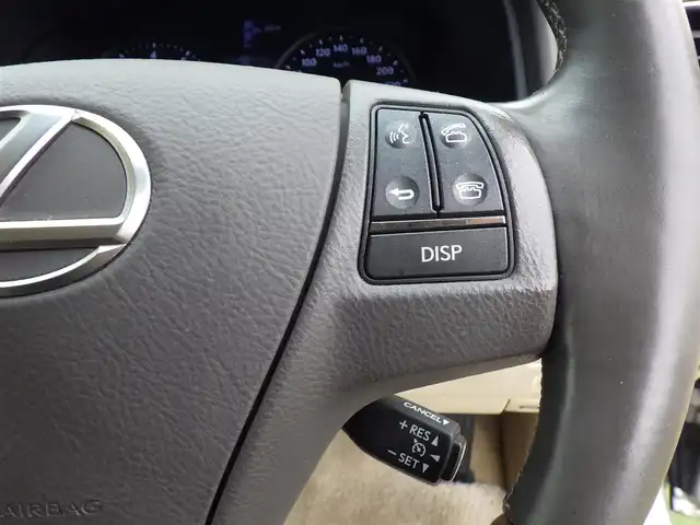 レクサス ＬＳ 460 千葉県 2014(平26)年 6.5万km ソニックシルバー レクサスプレミアムサウンドシステム/純正HDDナビ/地デジTV/【DVD/CD再生機能　Bluetooth接続】/バックカメラ/リバース連動ドアミラー（左/右）/ドライブレコーダー/前席パワーシート/コンビハンドル/ステアリングヒーター/ステアリングスイッチ/ETC/LEDヘッドライト/フォグライト/ウインカーミラー/クリアランスソナー/純正18インチアルミホイル/サイド/カーテンエアバッグ/スマートキー