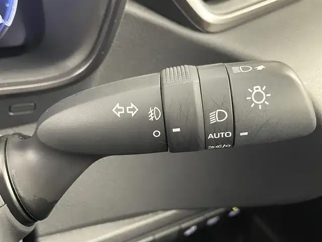 トヨタ カローラツーリング ハイブリッド ダブルバイビー 埼玉県 2023(令5)年 2.9万km プラチナホワイトパールマイカ モデリスタエアロ　/純正ナビ　/　(フルセグ/AM/FM/Bluetooth)　/ビルトインＥＴＣ２．０　/ステアリングヒーター　/トヨタセーフティセンス　/レーンディパーチャーアラート　/ブラインドスポットモニター　/プリクラッシュセーフティ/プロアクティブドライビングアシスト/リヤクロストラフィックアラート/パーキングサポートブレーキ/安心降車アシスト機能/ロードサインアシスト