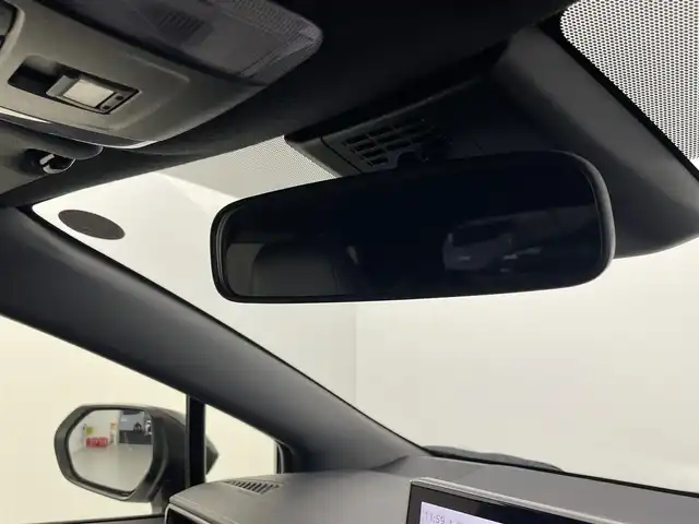 トヨタ カローラツーリング ハイブリッド ダブルバイビー 埼玉県 2023(令5)年 2.9万km プラチナホワイトパールマイカ モデリスタエアロ　/純正ナビ　/　(フルセグ/AM/FM/Bluetooth)　/ビルトインＥＴＣ２．０　/ステアリングヒーター　/トヨタセーフティセンス　/レーンディパーチャーアラート　/ブラインドスポットモニター　/プリクラッシュセーフティ/プロアクティブドライビングアシスト/リヤクロストラフィックアラート/パーキングサポートブレーキ/安心降車アシスト機能/ロードサインアシスト