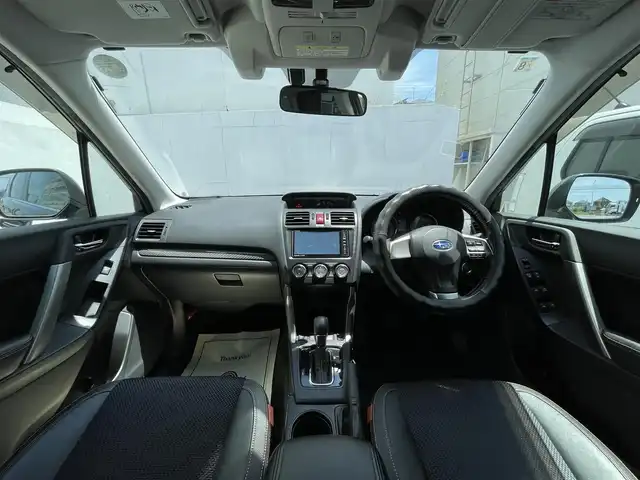 スバル フォレスター Xブレイク 千葉県 2014(平26)年 10.7万km クリスタルブラックシリカ (株)IDOMが運営する【じしゃロン八千代店】の自社ローン専用車両になります。こちらは現金またはオートローンご利用時の価格です。自社ローンご希望の方は別途その旨お申付け下さい/純正ナビ/フルセグTV/DVD/CD/Bluetooth/バックカメラ/全席パワーシート/シートヒーター/ハーフレザーシート/ETC