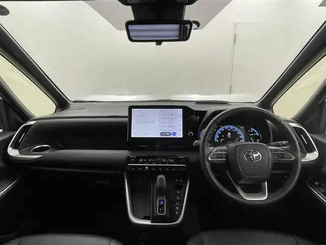 トヨタ ノア ハイブリッド S－Z 茨城県 2024(令6)年 1.5万km ホワイトパールクリスタルシャイン 純正10.5型DA/フルセグ/CD/DVDデッキ/アドバンストパーク/全方位カメラ/純正フリップダウンモニター/シグネチャーイルミブレード/快適利便パッケージ/衝突被害軽減ブレーキ/車線逸脱抑制装置/レーダークルーズコントロール/オートマチックハイビーム/クリアランスソナー/両側電動スライドドア/デジタルインナーミラー/HUD/ETC2.0/AC100V/シートヒーター/ステアリングヒーター/純正17インチAW/3眼LEDヘッドライト/スマートキー