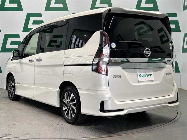 日産 セレナ e－パワー ハイウェイスター V 鹿児島県 2021(令3)年 3.5万km ブリリアントホワイトパール 純正ナビ/(フルセグ/Bluetooth/DVD/CD)/全方位カメラ/デジタルインナーミラー/フリップダウンモニター/プロパイロット/両側パワースライドドア/ハンズフリーオートスライドドア/ロールサンシェード/LEDヘッドライト/オートライト
