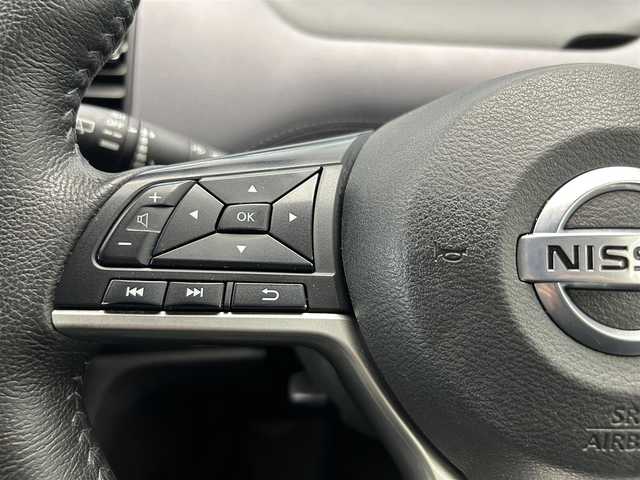 日産 セレナ e－パワー ハイウェイスター V 鹿児島県 2021(令3)年 3.5万km ブリリアントホワイトパール 純正ナビ/(フルセグ/Bluetooth/DVD/CD)/全方位カメラ/デジタルインナーミラー/フリップダウンモニター/プロパイロット/両側パワースライドドア/ハンズフリーオートスライドドア/ロールサンシェード/LEDヘッドライト/オートライト