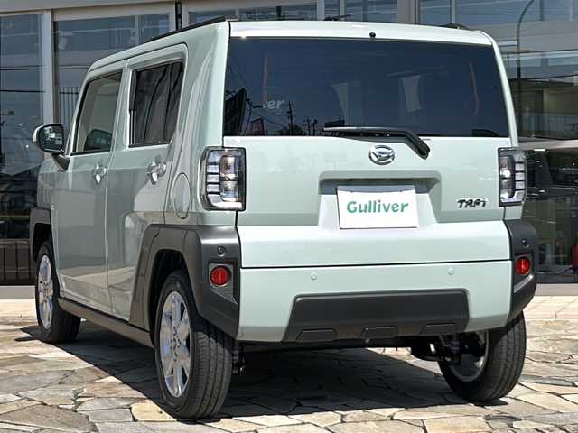 ダイハツ タフト G 静岡県 2024(令6)年 0.1万km未満 セラミックグリーンM 【主要装備】/９インチ純正ディスプレイオーディオ　/アップルカープレイ　/アンドロイドオート　/バックカメラ　/フルセグテレビ/ステアリングスイッチ　/ガラスルーフ　/電動パーキングブレーキ　/ブレーキホールド　/プッシュスタート　/スマートキー/アイドリングストップ/前席シートヒーター　/レーダークルーズコントロール/プリクラッシュセーフティ/オートライト/車線逸脱警報/先行車発進お知らせ