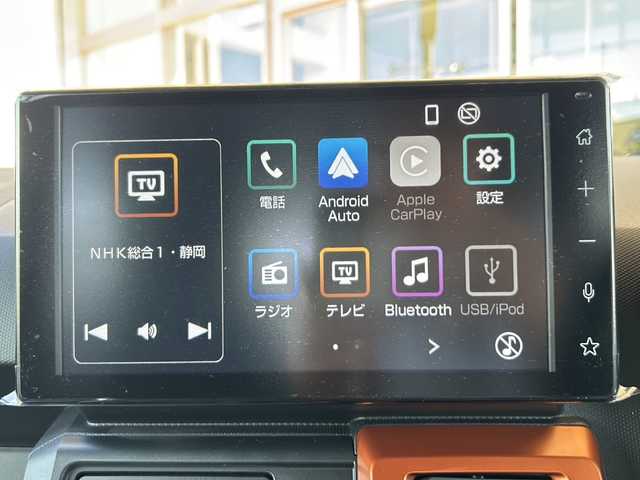 ダイハツ タフト G 静岡県 2024(令6)年 0.1万km未満 セラミックグリーンM 【主要装備】/９インチ純正ディスプレイオーディオ　/アップルカープレイ　/アンドロイドオート　/バックカメラ　/フルセグテレビ/ステアリングスイッチ　/ガラスルーフ　/電動パーキングブレーキ　/ブレーキホールド　/プッシュスタート　/スマートキー/アイドリングストップ/前席シートヒーター　/レーダークルーズコントロール/プリクラッシュセーフティ/オートライト/車線逸脱警報/先行車発進お知らせ