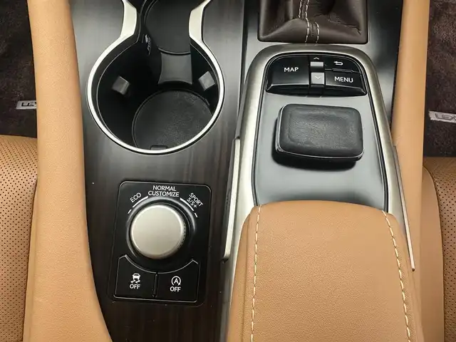 レクサス ＲＸ 200t バージョンL 兵庫県 2017(平29)年 7.6万km ソニッククォーツ 純正ナビ/フルセグ CD DVD BT MSV USB AUX/パノラミックビューモニター/クリアランスソナー/ドライブレコーダー/ビルトインETC/パワーバックドア/レーダークルーズコントロール/LDA/プリクラッシュセーフティー/BSM/HUD/レザーシート/全席シートヒーター/ベンチレーション/メモリーシート/LEDヘッドライト/オートライト/オートハイビーム/スマートキー