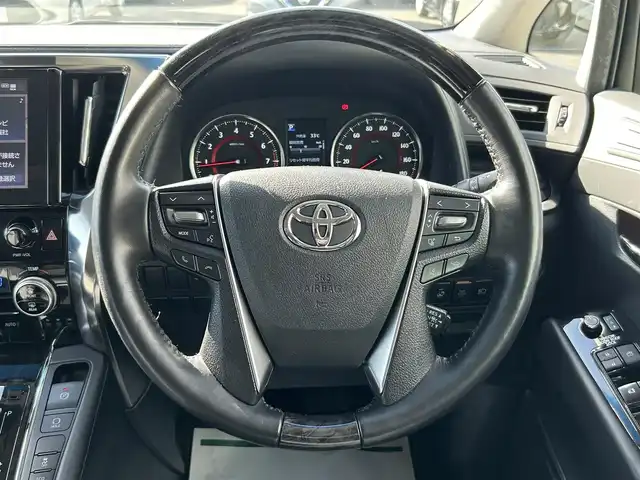トヨタ アルファード S Cパッケージ 愛媛県 2020(令2)年 6.5万km ホワイトパールクリスタルシャイン 純正ディスプレイオーディオ（ナビ機能有）/・フルセグTV/・Bluetooth/・FM/AM/・CD/DVD/TRDエアロ/デジタルインナーミラー/Wムーンルーフ/3眼LEDヘッドライト/両側パワースライドドア/フリップダウンモニター/レーダークルーズコントロール/パワーバックドア/ブラインドスポットモニター/前席ヒートシーター　エアシート/パワーシート/メモリーシート/ステアリングヒーター
