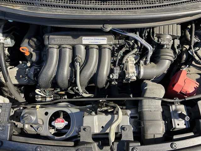ホンダ フリード G ホンダセンシング 道東・釧路十勝 2021(令3)年 4.3万km スーパープラチナグレーメタリック ４WD/ホンダセンシング/純正ナビ(VXM-214VFi)/CD/DVD/BT/MSV/フルセグTV/バックカメラ/両側パワースライドドア/レーダークルーズコントロール/デアイサー /前席パワーシート/ミラーヒーター/ドライブレコーダー/LEDヘッドライト/ビルトインETC/ステアリモコン/社外アルミ付冬タイヤ積込