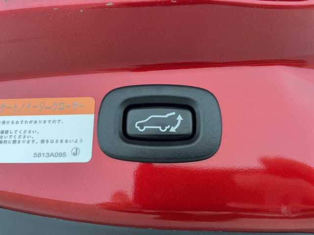 三菱 アウトランダー ＰＨＥＶ Sエディション 道央・札幌 2020(令2)年 0.9万km アメジストブラック/レッドM ・４WD  /サンルーフ/・衝突被害軽減ブレーキ/・レーンキープアシスト/・純正　ナビ/・Bluetooth/USB/フルセグTV/・アラウンドビューモニター/・パドルシフト/・レザーシート/前席シートヒーター/・ステアリングヒーター/・前席パワーシート/・パワーバックドア/・LEDオートライト/・オートマチックハイビーム/・スマートキー/・レーダークルーズコントロール/・横滑り防止装置/・盗難防止装置/・ETC/・ABS/・AC1500W