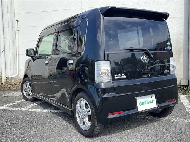 トヨタ ピクシススペース カスタム RS 千葉県 2014(平26)年 6.5万km ブラックマイカメタリック 登録時走行距離:64994km/ECLIPSE製ナビ/ワンセグTV/ターボ/アイドリングストップ/社外14インチアルミホイール/オートエアコン/スマートキ―/ETC/純正ホイール、タイヤ別積み