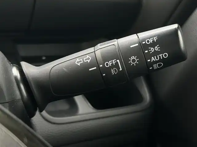 ホンダ Ｎ ＢＯＸ カスタム G L ホンダセンシング 埼玉県 2018(平30)年 4.6万km プラチナホワイトパール ・ワンオーナー/・外部検査済み/・純正ナビゲーション/・CD/DVD/Bluetooth/・バックカメラ/・追従クルーズコントロール/・レーダーブレーキ/・レーンキープ/・両側電動スライドドア/・革調シートカバー/・LEDヘッドライト/・コーナーセンサー/・スリップコントロール/・フロアマット/・ドアバイザー/・ドライブレコーダー/・ビルトインETC/・スマートキー/・スペアキー/・新車保証書/・取扱説明書