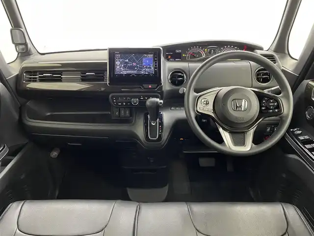 ホンダ Ｎ ＢＯＸ カスタム G L ホンダセンシング 埼玉県 2018(平30)年 4.6万km プラチナホワイトパール 純正ナビ/ CD DVD Bluetooth/バックカメラ/両側電動スライドドア/アダプティブクルーズコントロール/衝突軽減ブレーキ/レーンキープアシスト/革調シートカバー/LEDヘッドライト/コーナーセンサー/ドライブレコーダー/ビルトインETC/スマートキー