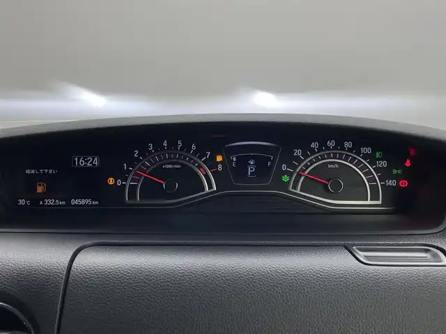 ホンダ Ｎ ＢＯＸ カスタム G L ホンダセンシング 埼玉県 2018(平30)年 4.6万km プラチナホワイトパール 純正ナビ/ CD DVD Bluetooth/バックカメラ/両側電動スライドドア/アダプティブクルーズコントロール/衝突軽減ブレーキ/レーンキープアシスト/革調シートカバー/LEDヘッドライト/コーナーセンサー/ドライブレコーダー/ビルトインETC/スマートキー