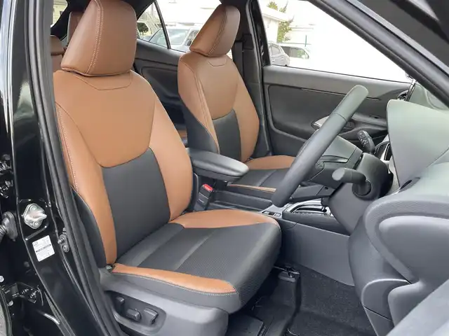 トヨタ ヤリスクロス ハイブリッド Z アドベンチャー 東京都 2025(令7)年 0.1千km ブラックマイカ メーカーナビ/Bluetooth/フルセグTV/全方位カメラ/ETC2.0/USB入力端子/レーダークルーズコントロール/スペアキー/LEDヘッドライト/ルーフレール/前後コーナーセンサー/オートライト/オートマチックハイビーム/ハンドルヒーター