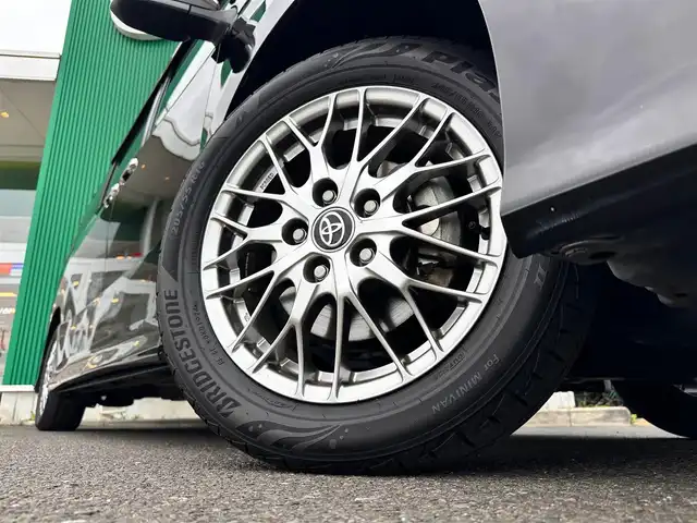 トヨタ ヴォクシー ハイブリッド ZS 煌Ⅲ 宮城県 2022(令4)年 5.3万km ブラック 地図SD未到着・要確認/セーフティセンス/・プリクラッシュセーフティ/・レーンディパーチャーアラート/・オートマチックハイビーム/・先行車発進お知らせ機能/クリアランスソナー/純正フリップダウンモニター/純正ナビ/・CD/DVD/・Bluetooth/・フルセグTV/バックカメラ/ドライブレコーダー/ビルトインETC/シートヒーター(D＋N席)/両側パワースライドドア/革巻きステアリング/クルーズコントロール/ステアリングスイッチ/デュアルオートエアコン(ナノイー)/ドライブセレクト/ハーフレザーシート/プッシュスタート＆スマートキー/ウインカー付き電動格納ミラー/ドアバイザー/スペアキー/LEDヘッドライト/フォグランプ/純正フロアマット/純正16インチナビ