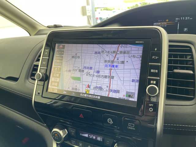 日産 セレナ ハイウェイスター G 愛知県 2017(平29)年 4.7万km ブリリアントホワイトパール プロパイロット/純正9型ナビ/フリップダウンモニター/全方位カメラ/両側パワースライドドア/クルーズコントロール/バックカメラ/コーナーセンサー/純正アルミホイール/LEDヘッドライト/オートライト/ドライブレコーダー/ETC/衝突軽減システム/フルセグ/CD DVD/Bluetooth/ステアリングスイッチ/スマートキー/プッシュスタート