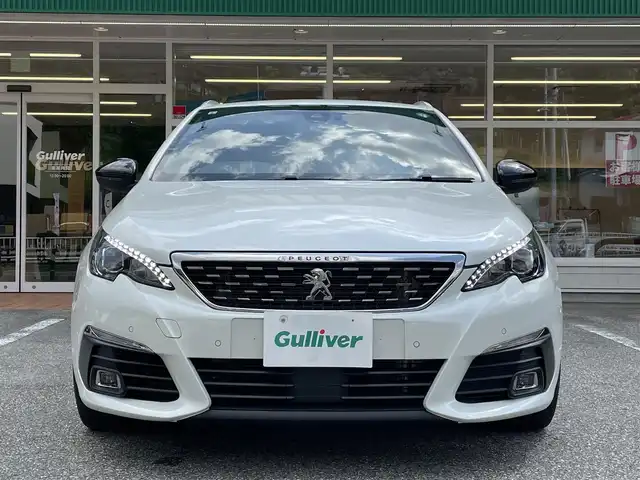 プジョー ３０８ SW GT ブルーHDi 岐阜県 2019(平31)年 1.7万km ネイクルホワイト 純正ディスプレイオーディオ/(Bluetooth/FM)/バックカメラ/クルーズコントロール/コーナーセンサー/ブラインドスポットモニター/レーンキープアシスト/プリクラッシュセーフティー/パドルシフト/ドライブレコーダー/LEDヘッドライト/ルーフレール/ETC/スマートキー/プッシュスタート/アイドリングストップ/保証書/取扱説明書
