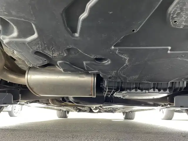 プジョー ３０８ SW GT ブルーHDi 岐阜県 2019(平31)年 1.7万km ネイクルホワイト 純正ディスプレイオーディオ/(Bluetooth/FM)/バックカメラ/クルーズコントロール/コーナーセンサー/ブラインドスポットモニター/レーンキープアシスト/プリクラッシュセーフティー/パドルシフト/ドライブレコーダー/LEDヘッドライト/ルーフレール/ETC/スマートキー/プッシュスタート/アイドリングストップ/保証書/取扱説明書