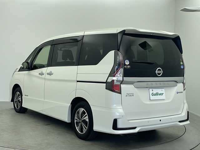 日産 セレナ e－パワー ハイウェイスター V 大阪府 2020(令2)年 4.8万km ブリリアントホワイトパール 純正10インチナビ/BT　フルセグTV　DVD再生機能付/アラウンドビューモニター/純正１１インチフリップダウンモニター/ETC/ドライブレコーダー前方のみ/プロパイロット/両側パワースライドドア/純正アルミホイール/純正フロアマット/シートバックテーブル/後席ロールサンシェード/オートライト/クルーズコントロール/BSM/衝突被害軽減システム