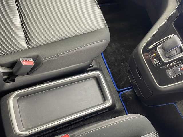 日産 セレナ e－パワー ハイウェイスター V 大阪府 2020(令2)年 4.8万km ブリリアントホワイトパール 純正10インチナビ/BT　フルセグTV　DVD再生機能付/アラウンドビューモニター/純正１１インチフリップダウンモニター/ETC/ドライブレコーダー前方のみ/プロパイロット/両側パワースライドドア/純正アルミホイール/純正フロアマット/シートバックテーブル/後席ロールサンシェード/オートライト/クルーズコントロール/BSM/衝突被害軽減システム