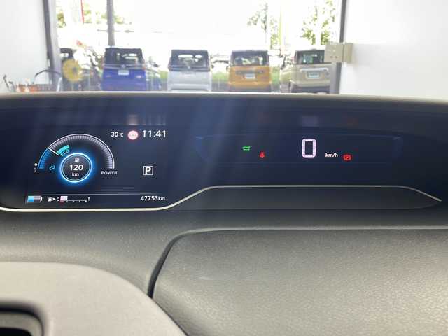 日産 セレナ e－パワー ハイウェイスター V 大阪府 2020(令2)年 4.8万km ブリリアントホワイトパール 純正10インチナビ/BT　フルセグTV　DVD再生機能付/アラウンドビューモニター/純正１１インチフリップダウンモニター/ETC/ドライブレコーダー前方のみ/プロパイロット/両側パワースライドドア/純正アルミホイール/純正フロアマット/シートバックテーブル/後席ロールサンシェード/オートライト/クルーズコントロール/BSM/衝突被害軽減システム