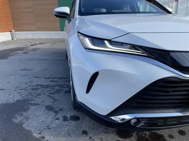 トヨタ ハリアー Z レザーパッケージ 道央・札幌 2021(令3)年 4.7万km ホワイトパールクリスタルシャイン ワンオーナー/４WD/純正HDDナビ(AM/FM/BT/USB)/フルセグ（走行中視聴可能）/バックカメラ/ウィンカーミラー/ステアリングリモコン/ステアリングヒーター/クルーズコントロール（追従走行あり）/ドアバイザー/プッシュスタート/ETC2.0（ビルトイン）/パワーバックドア/シートヒーター（運転席/助手席）/エアシート（運転席/助手席）/パワーシート（運転席/助助手席）/オートライト/オートマチックハイビーム/フォグランプ/オートブレーキホールド/コーナーセンサー/横滑り防止装置/衝突軽減ブレーキ/レーンキープアシスト/盗難防止装置/積込夏タイヤ（純正AW.225/55R19.20年製溝4ｍｍ）