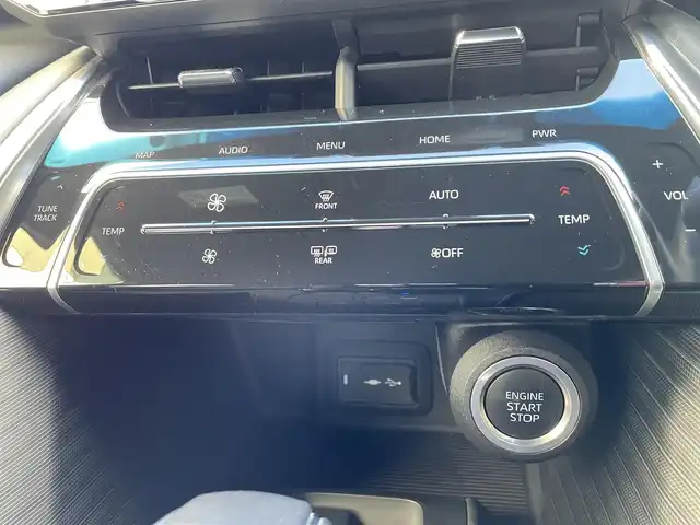 トヨタ ハリアー Z レザーパッケージ 道央・札幌 2021(令3)年 4.7万km ホワイトパールクリスタルシャイン ワンオーナー/４WD/純正HDDナビ(AM/FM/BT/USB)/フルセグ（走行中視聴可能）/バックカメラ/ウィンカーミラー/ステアリングリモコン/ステアリングヒーター/クルーズコントロール（追従走行あり）/ドアバイザー/プッシュスタート/ETC2.0（ビルトイン）/パワーバックドア/シートヒーター（運転席/助手席）/エアシート（運転席/助手席）/パワーシート（運転席/助助手席）/オートライト/オートマチックハイビーム/フォグランプ/オートブレーキホールド/コーナーセンサー/横滑り防止装置/衝突軽減ブレーキ/レーンキープアシスト/盗難防止装置/積込夏タイヤ（純正AW.225/55R19.20年製溝4ｍｍ）