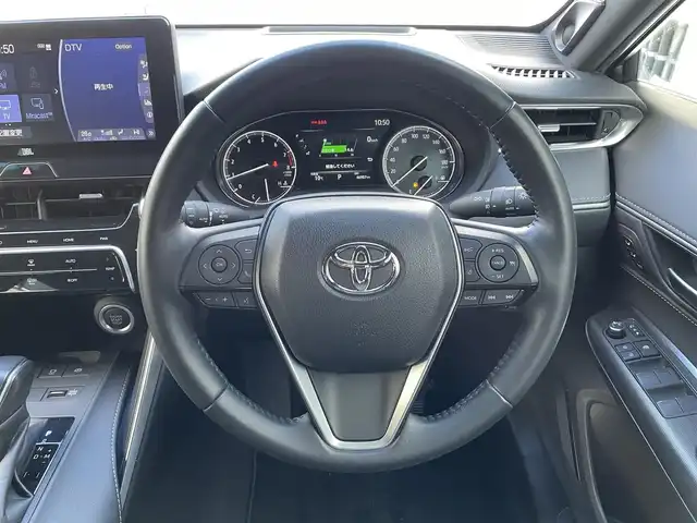 トヨタ ハリアー Z レザーパッケージ 道央・札幌 2021(令3)年 4.7万km ホワイトパールクリスタルシャイン ワンオーナー/４WD/純正HDDナビ(AM/FM/BT/USB)/フルセグ（走行中視聴可能）/バックカメラ/ウィンカーミラー/ステアリングリモコン/ステアリングヒーター/クルーズコントロール（追従走行あり）/ドアバイザー/プッシュスタート/ETC2.0（ビルトイン）/パワーバックドア/シートヒーター（運転席/助手席）/エアシート（運転席/助手席）/パワーシート（運転席/助助手席）/オートライト/オートマチックハイビーム/フォグランプ/オートブレーキホールド/コーナーセンサー/横滑り防止装置/衝突軽減ブレーキ/レーンキープアシスト/盗難防止装置/積込夏タイヤ（純正AW.225/55R19.20年製溝4ｍｍ）