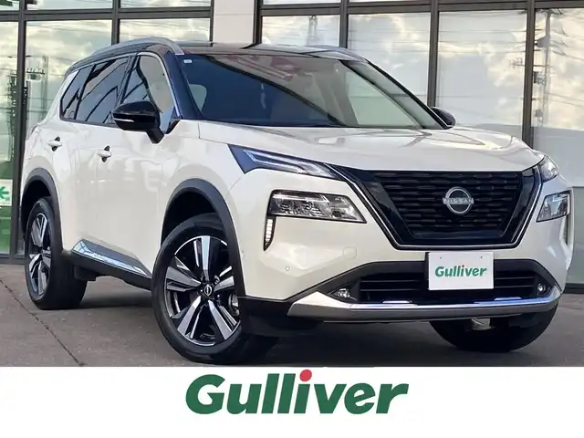 日産 エクストレイル G e－4ORCE 道南・函館 2023(令5)年 3.6万km ブリリアントホワイトパール/スーパーブラック 2トーン /純正メモリナビ//ドライブレコーダー//全周囲カメラ//デジタルインナーミラー//ＨＵＤ//クルーズコントロール//レーンキープアシスト//コーナーセンサー//パーキングアシスト//LEDヘッドライト//ルーフレール//ステアリングヒーター//シートヒーター//パワーシート//フロアマット//純正AW//ETC
