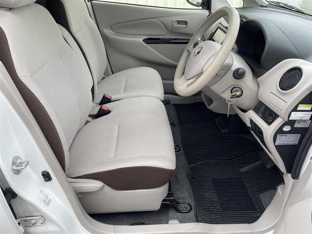 日産 デイズ J 滋賀県 2018(平30)年 4万km ホワイト 社外7インチナビ【AVN138M】/（AM/FM/ワンセグ/CD/DVD/USB）/ドライブレコーダー付きデジタルインナーミラー/バックカメラ/踏み間違い防止アシスト/ブレーキアシスト/プリクラッシュブレーキアシスト/ヒルスタート（坂道発進）アシスト/VDC（ビークルダイナミクスコントロール）/ABS（アンチロックブレーキシステム）/電動格納ミラー/ステアリングスイッチ/ハロゲンヘッドライト/マニュアルエアコン/リモコンキー