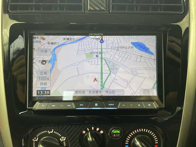 スズキ ジムニー ランドベンチャー 愛知県 2018(平30)年 3.3万km クールカーキPM /禁煙車//JB23最終型・特別仕様車”ランドベンチャー”//カロッツェリアサイバーナビ(AVIC-CZ902)//フルセグTV//バックカメラ//ETC//TANIGUCHI ソルブ3インチアップキット//TANIGUCHI HKSコラボクワイエットマフラー//RV-inno ルーフキャリア&ボックス//ROADWIN マッドガード//MRS エアクリ&エアクリチャンバー//SAMCO ターボパイプ//ハロゲンヘッドライト//専用合皮シート//運転席シートヒーター//革巻きステアリング//ステアリングスイッチ//純正16インチアルミホイール//BFgoodrichオールテレインタイヤ//キーレスキー