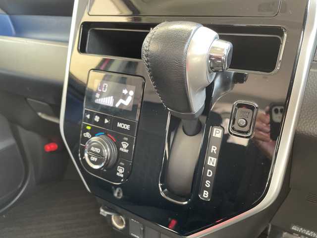 トヨタ ルーミー カスタムG 愛知県 2017(平29)年 2.9万km マゼンタベリーマイカM HDDナビ/両側パワースライドドア/クルーズコントロール/バックカメラ/純正アルミホイール/LEDヘッドライト/オートライト/ETC/衝突軽減システム/CD DVD/Bluetooth/ステアリングスイッチ/スマートキー/プッシュスタート