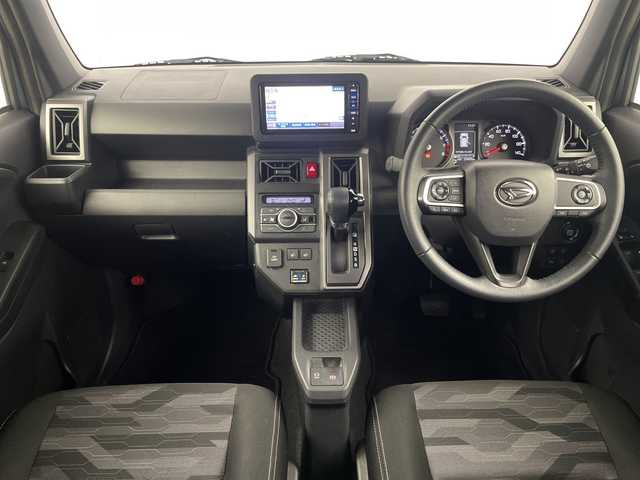 ダイハツ タフト G ターボ クロムベンチャー 埼玉県 2021(令3)年 2.4万km レイクブルーメタリック 純正ナビ/　(Bluetooth/HDMI/iPod/DVD/CD/FM/AM)/フルセグテレビ/アラウンドビューモニター/ETC/ドライブレコーダー/レーダークルーズコントロール/衝突被害軽減ブレーキ/車線逸脱警報/クリアランスソナー/シートヒーター/電子パーキングシステム/ブレーキホールド/プッシュスタート/純正フロアマット/純正15インチアルミホイール